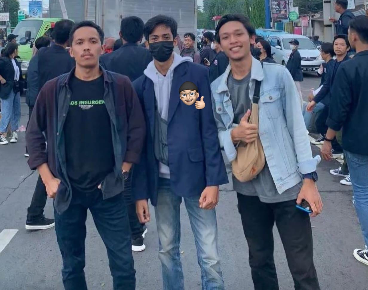 ALIANSI PEMUDA PITUMPANUA MENDESAK PJ BUPATI WAJO UNTUK MECOPOT CAMAT PITUMPANUA YANG DI ANGGAP TIDAK NETRAL