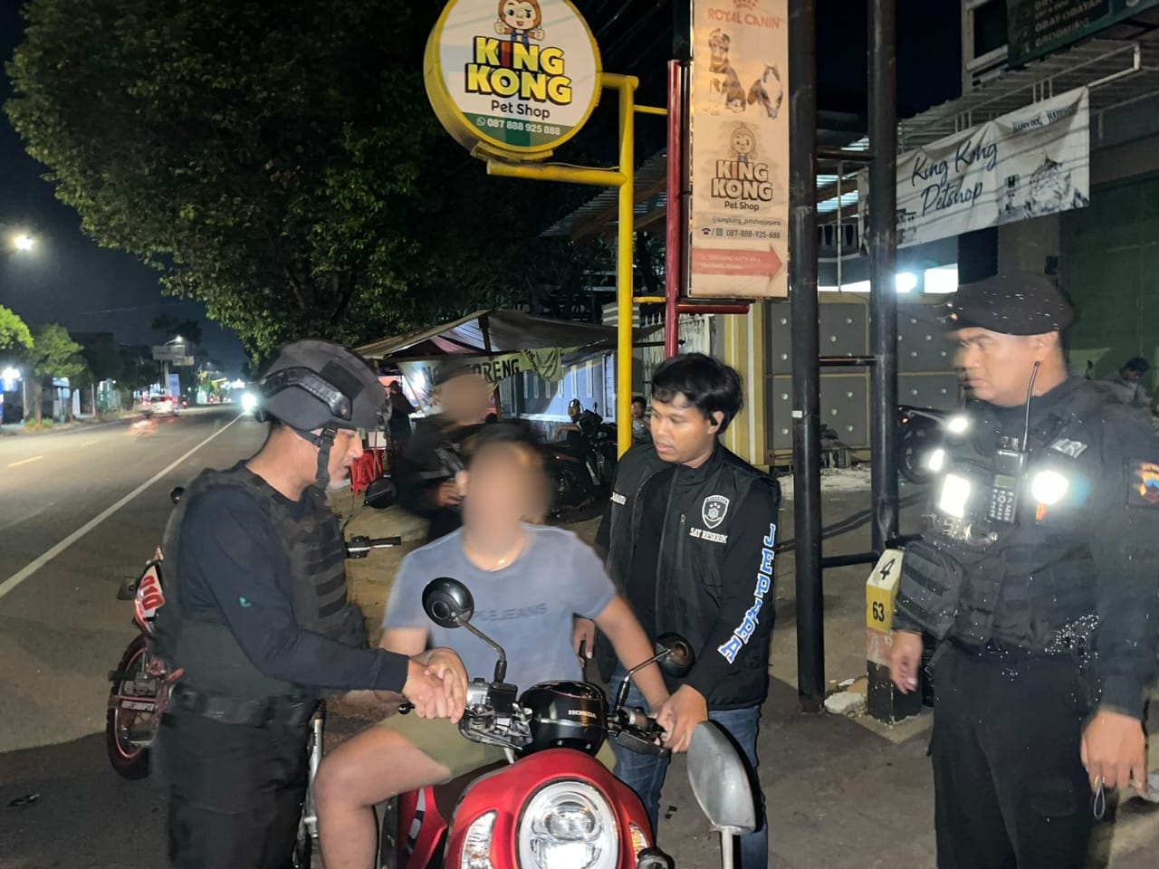 Polisi Bubarkan Pemuda Pesta Miras, Balap Liar hingga Gerebek Sejumlah Sejoli Bukan Pasutri Mesum di Kosan