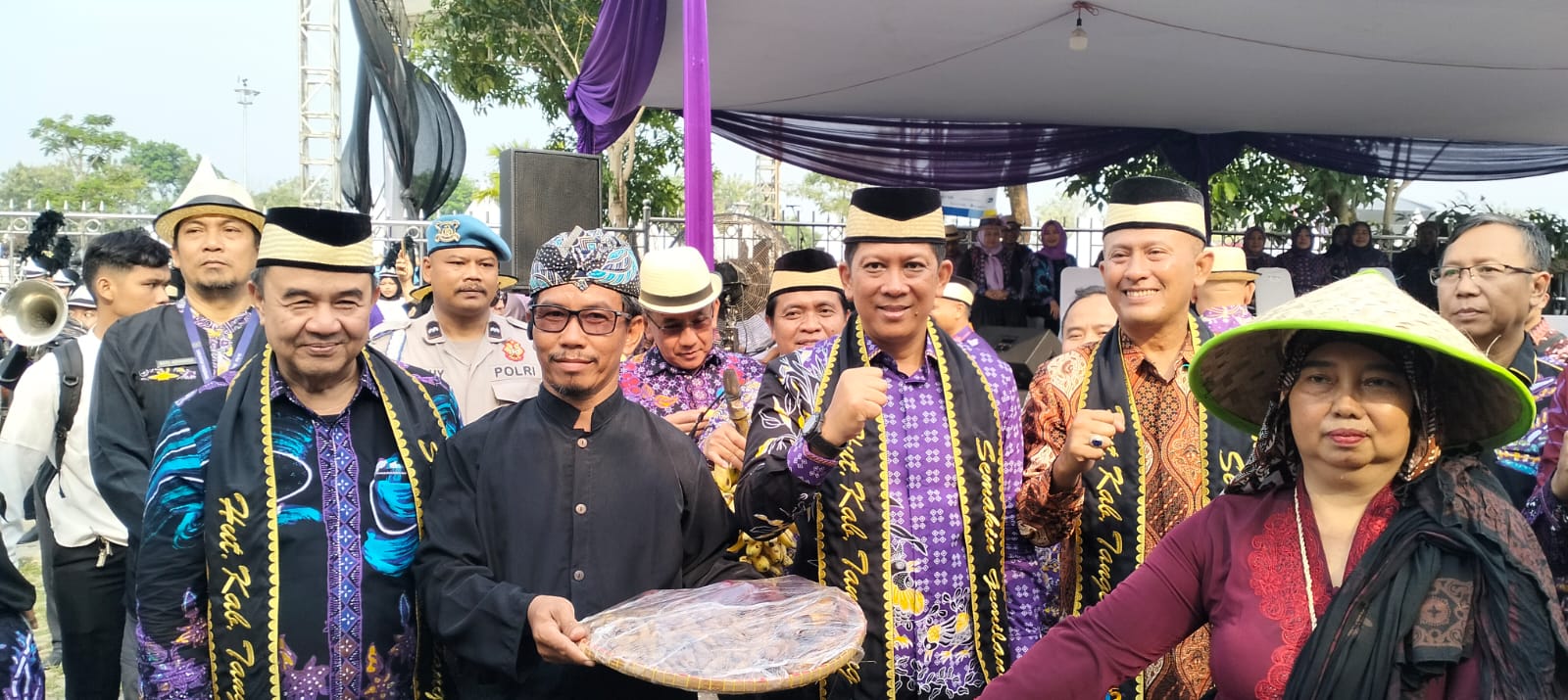 Pawai Budaya Meriahkan HUT Kabupaten Tangerang ke-392