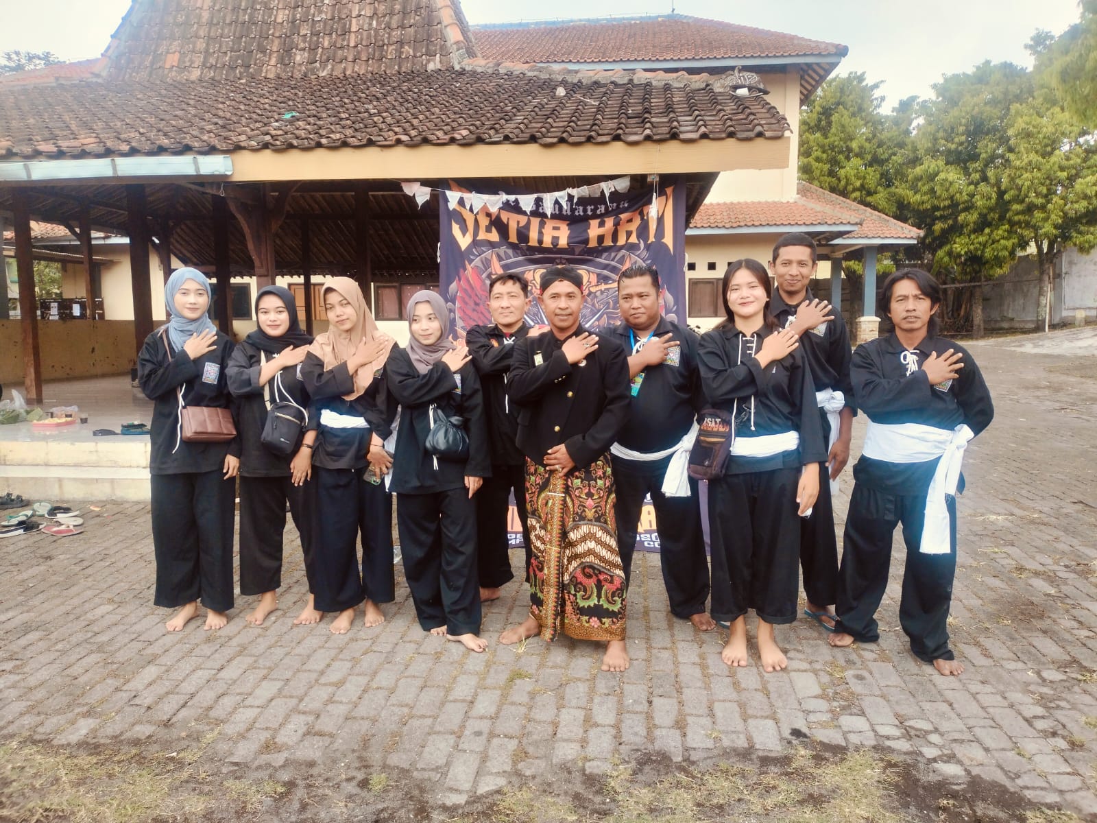 Kenaikan sabuk jambon siswa rayon harjosari bawen.siswa bersemangat berlatih,