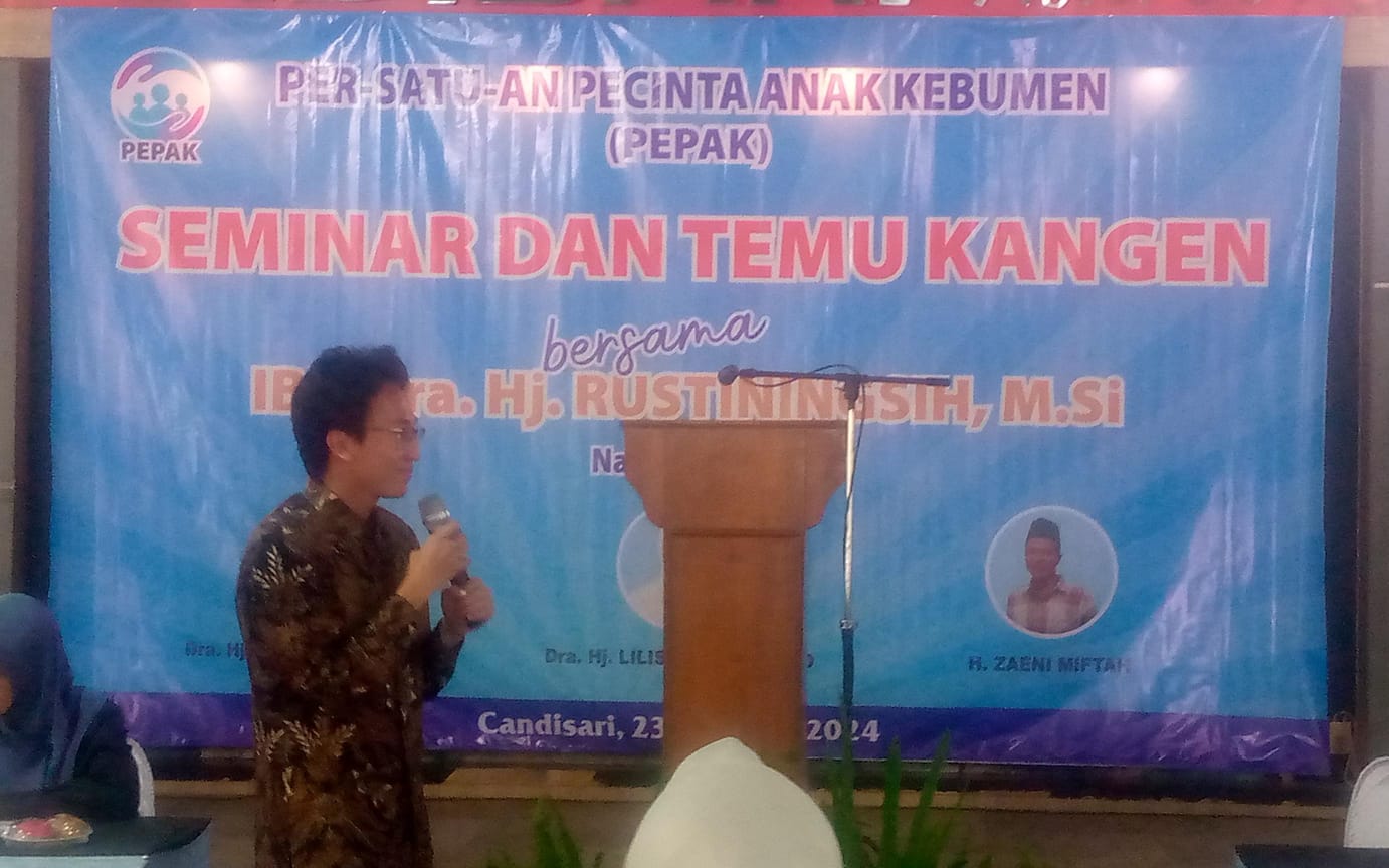 PEPAK, Persatuan Pecinta Anak Kebumen, Temu Kangen Bersama Mantan Bupati Kebumen, Hj.Rustriningsih.
