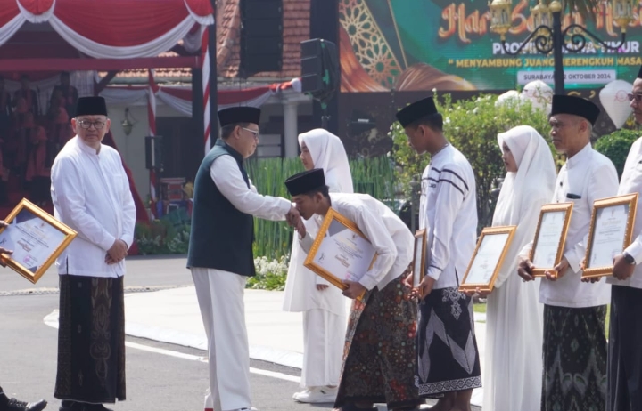 Apel Hari Santri Nasional 2024 di Jatim, Rayakan Perjuangan dan Menyongsong Masa Depan