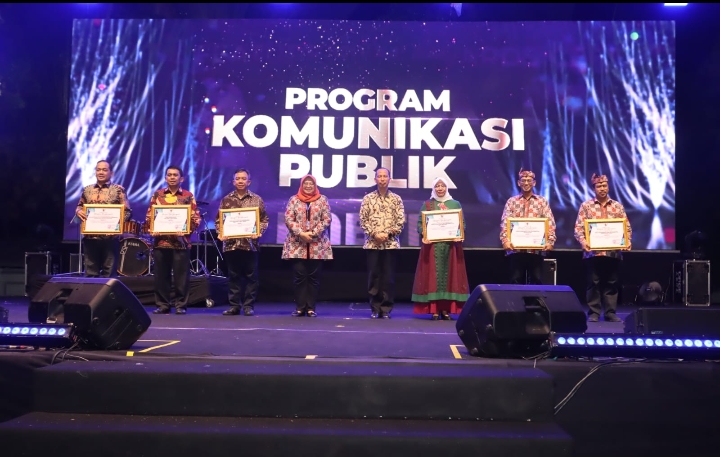 Di Rangkaian Jatim Digifest 2024, Kominfo Jawa Timur Gelar Penghargaan JPR