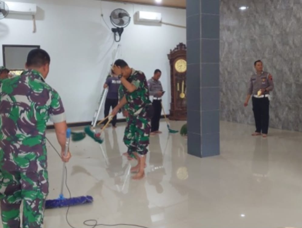 Konsisten Program Kodim 0719/Jepara dalam Kegiatan Resik-Resik Masjid Terus Berlanjut