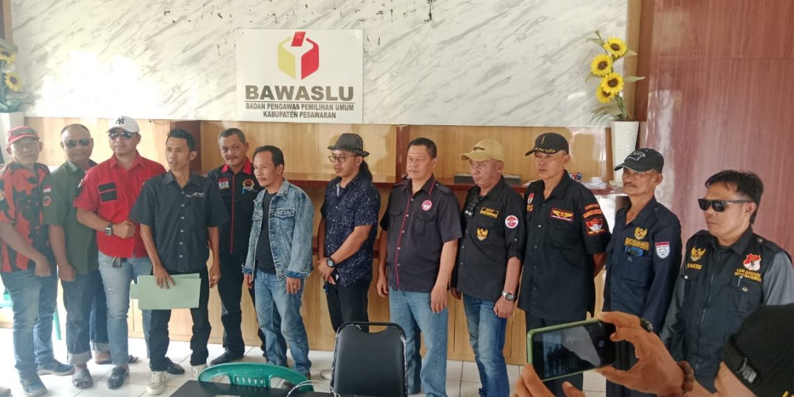 Lsm dan Ormas Laporkan Cabup nomor urut 01 Aries Sandi Tentang Pelanggaran Administrasi
