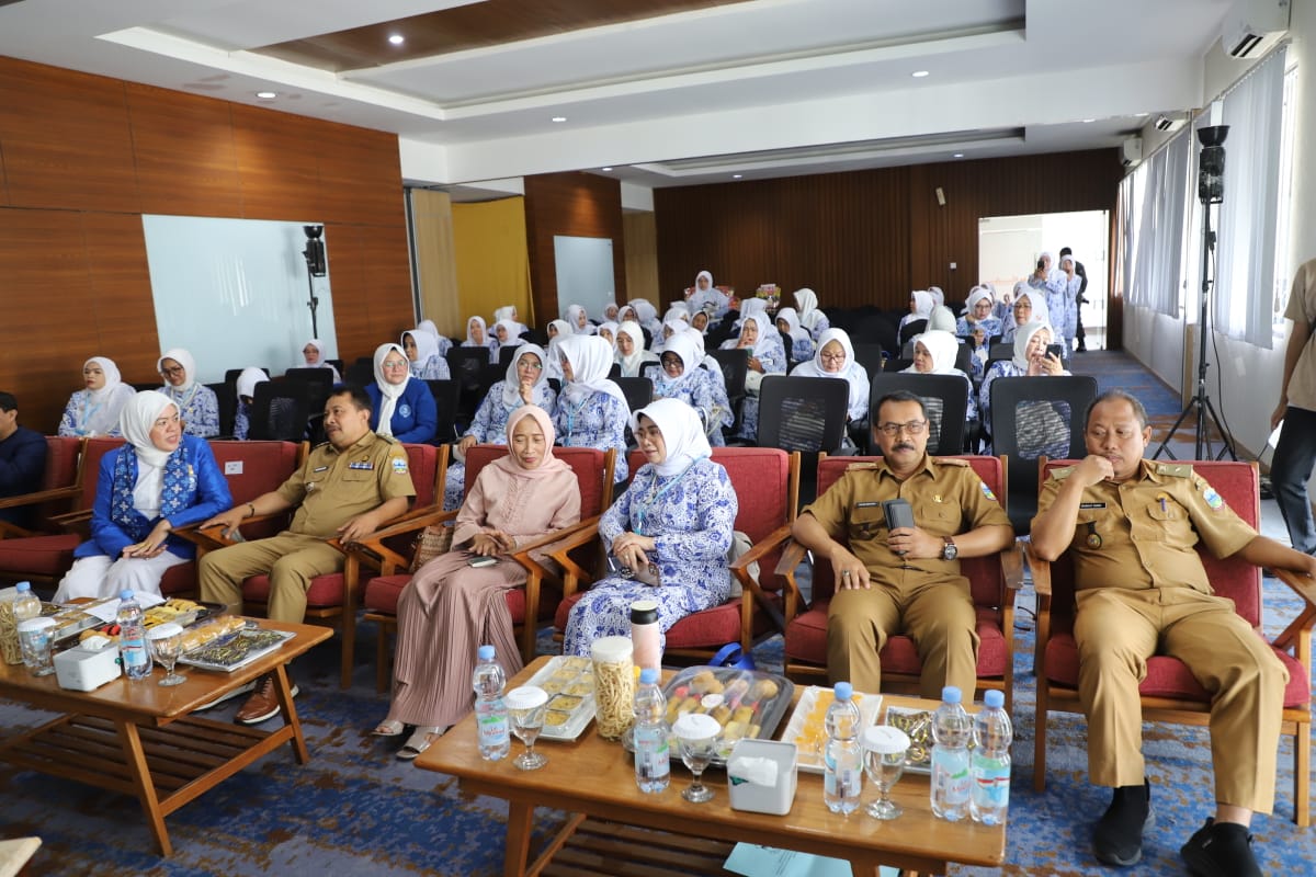 *Pj. Bupati Garut Buka Rakercab III IWAPI, Dorong Peran Perempuan dalam Kesetaraan dan Perlindungan