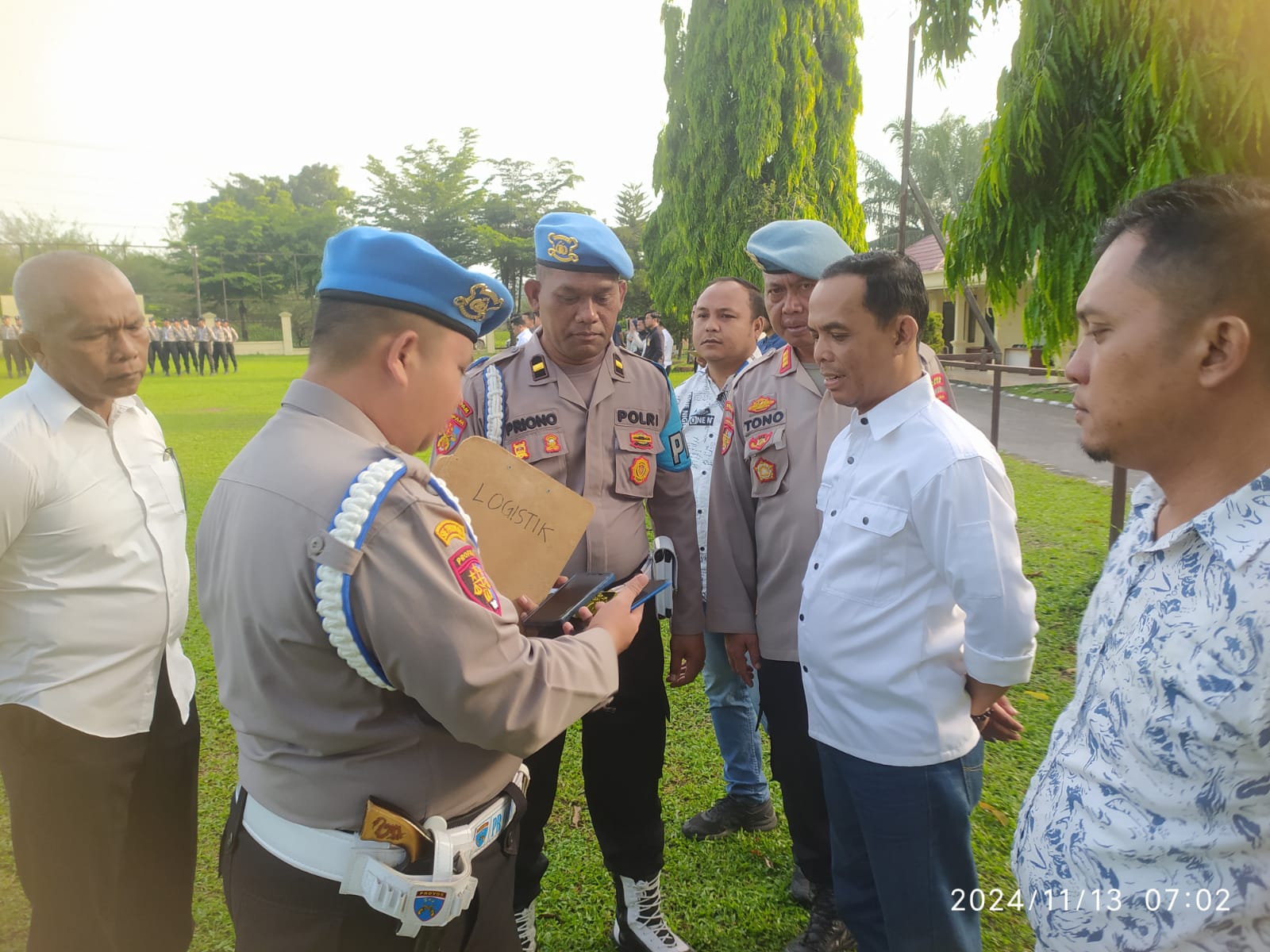Polres Ogan Ilir Periksa Handphone Anggota untuk Cegah Judi Online, Tindak Lanjut Arahan Kapolri