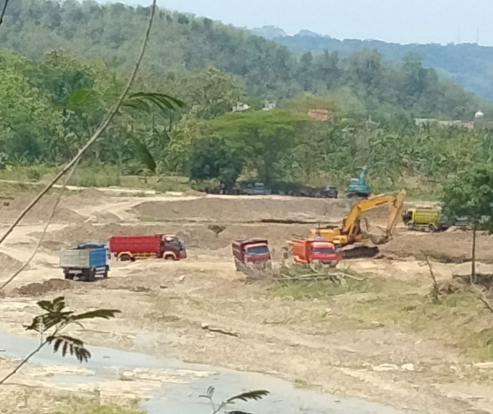 Tambang Ilegal di Sungai Kalikayen, LSM JALAK Desak Ditreskrimsus Polda Jateng untuk Menutup dan Tangkap Pelakunya