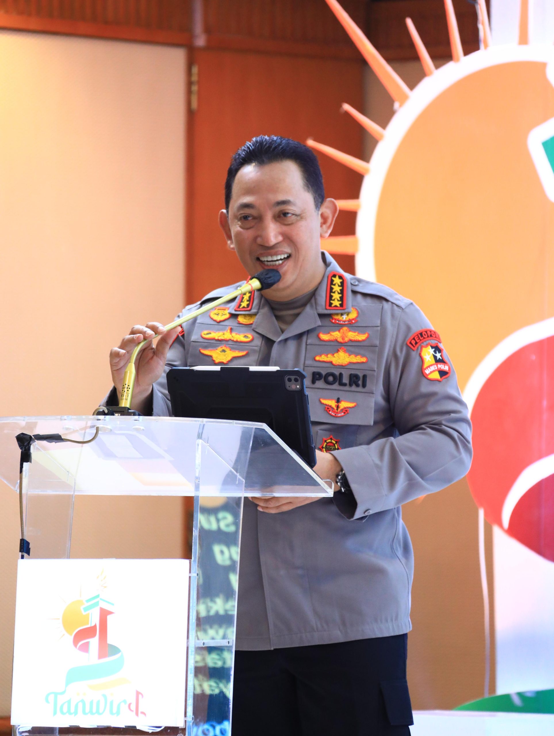 Kapolri Tekankan Peran Penting Pemuda Muhammadiyah Dalam Wujudkan Indonesia Emas