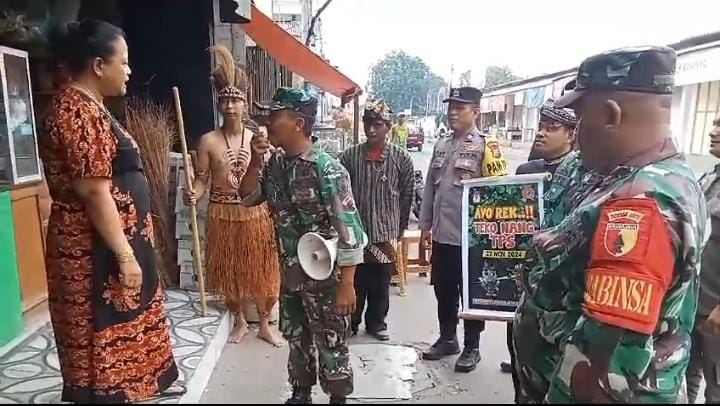Cara Unik Koramil Kenjeran Himbau Warga untuk Coblos di Pilkada 2024