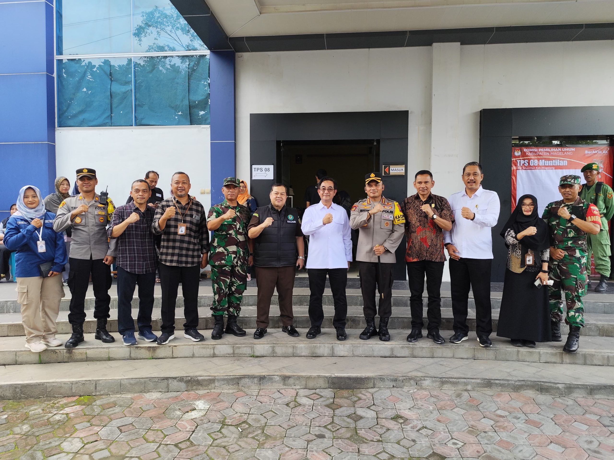 Bersama Forkopimda, Kapolresta Magelang Tinjau TPS di Sejumlah Lokasi