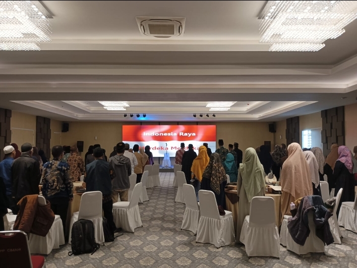 Sejumlah Santri Dibekali Pemahaman dan Pengetahuan Al-Qur’an Sebagai Upaya Pengetasan Buta Huruf  