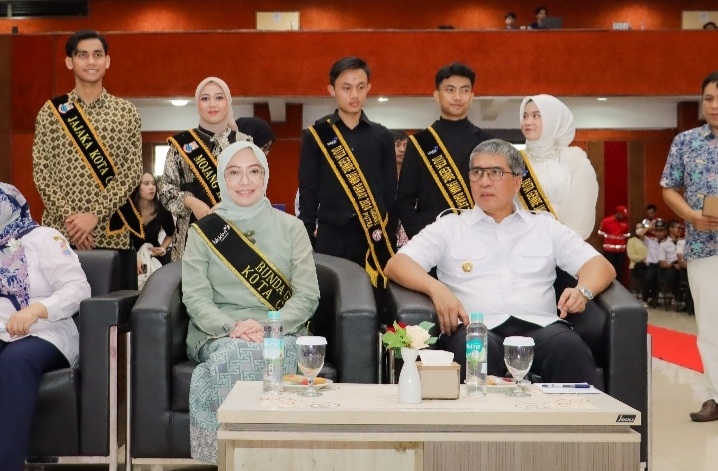 Pj. WALI KOTA CIMAHI SEMATKAN DUTA GENRE KOTA CIMAHI TAHUN 2024