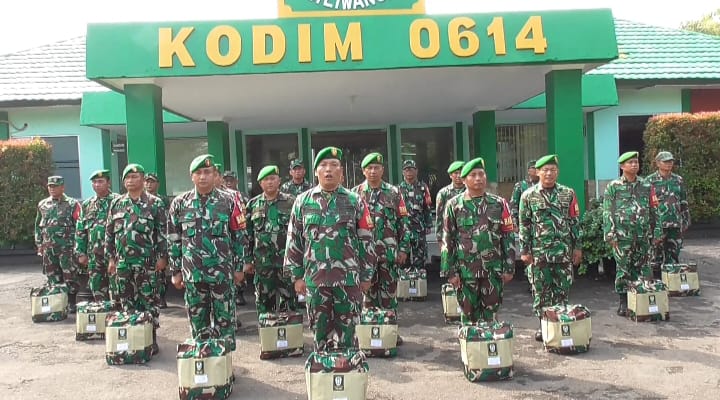 Kodim 0614 / Kota Cirebon Terima Kaporlap Dari KASAD, Guna Mendukung Tugas Dalam Menjaga Kedaulatan NKRI