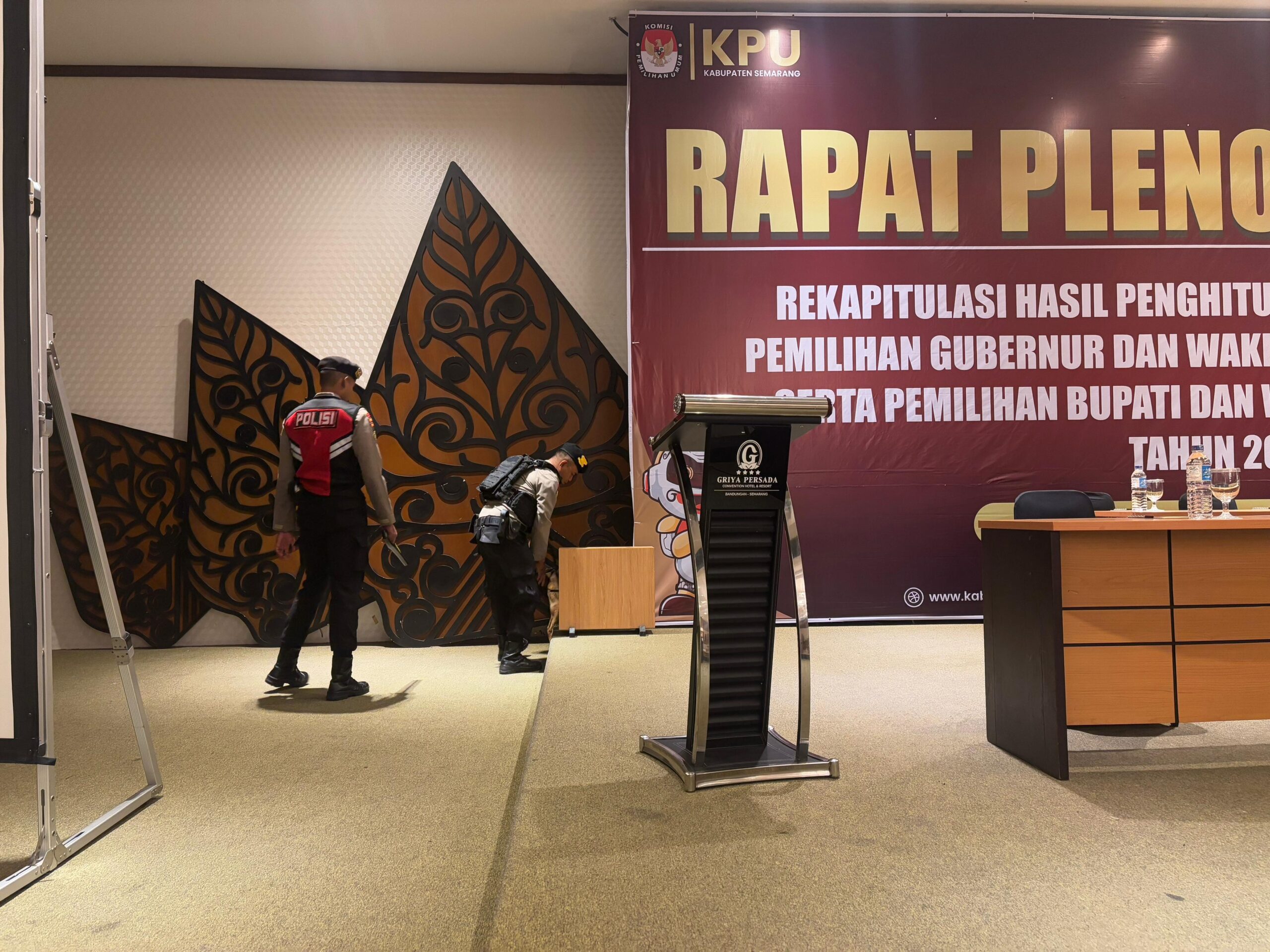 Tahap Rekapitulasi Penghitungan Pemungutan Suara Pilkada Kab Semarang, Polres Semarang Beri Pengamanan