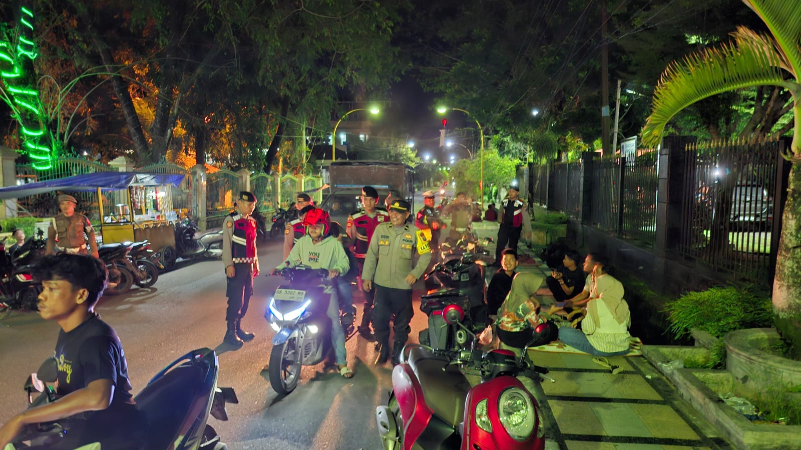 Pastikan Kota Sibolga Kondusif, Polres Sibolga Dan Instansi Terkait, Melaksanakan Patroli Tiga Pilar Dan Razia