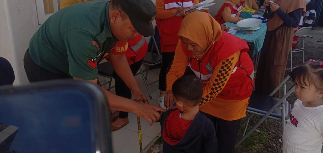 Pendampingan Posyandu Balita dan Anak Stunting Oleh Babinsa Pegirian