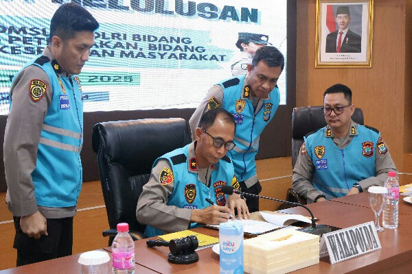7 Peserta Lulus Terpilih Seleksi Penerimaan Bakomsus Polri T.A. 2025 di Polda Sulut