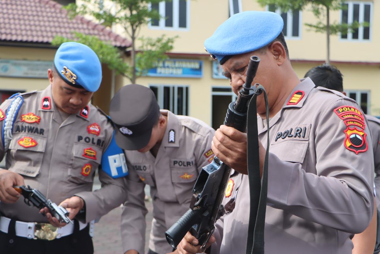 Cegah Penyalahgunaan, Polres Tegal Kota Gelar Pemeriksaan Anggota Pemegang Senpi