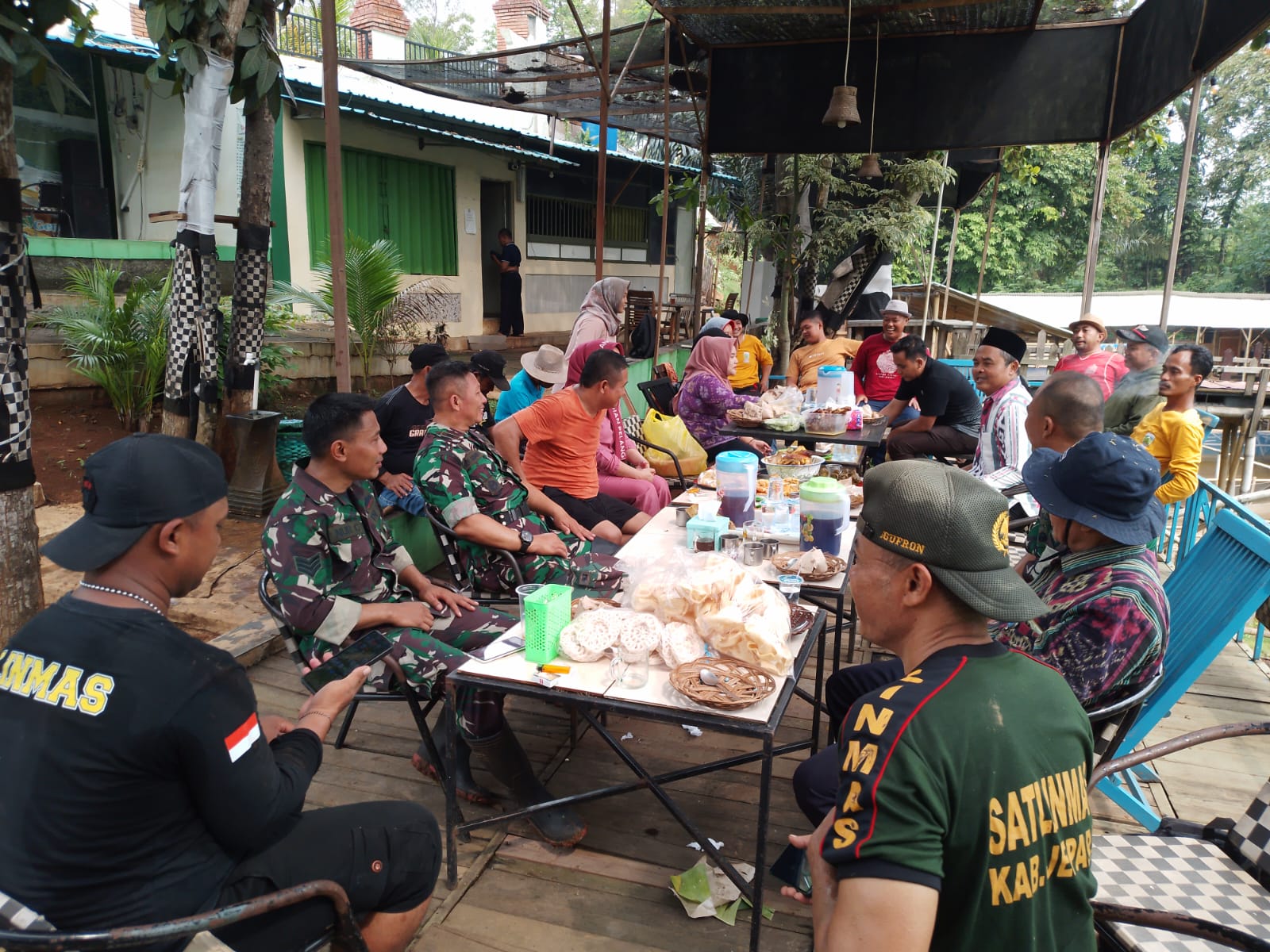 Koramil dan Babinsa Kodim 0719/Jepara Aktif Berikan Pendidikan Bela Negara dan Pererat Hubungan Dengan Warga
