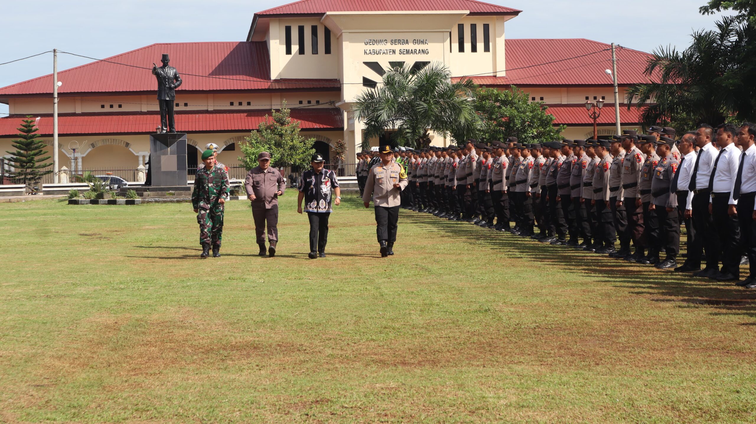 Ops Lilin Candi 2024 dimulai, Polres Semarang Menggelar Upacara Gelar Pasukan