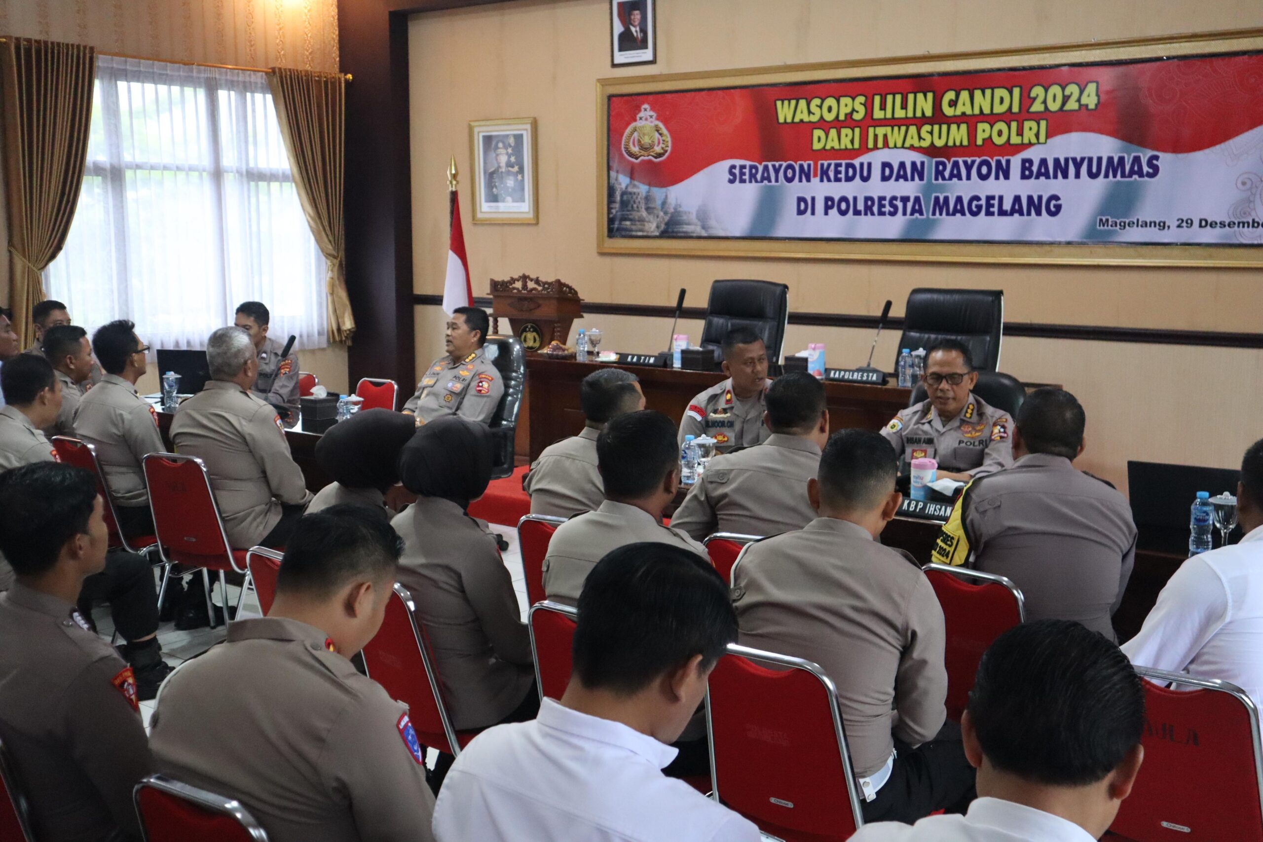 Itwasum Polri Lakukan Pengawasan Ops Lilin Candi 2024 di Polresta Magelang