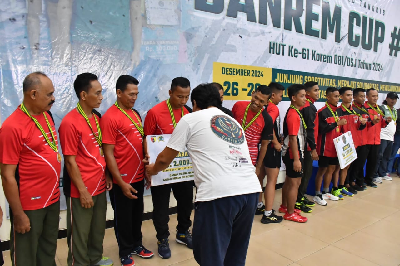 Tim Atlet Kodim 0807/Tulungagung Raih Emas pada Badminton Danrem Cup 2 Kategori TNI