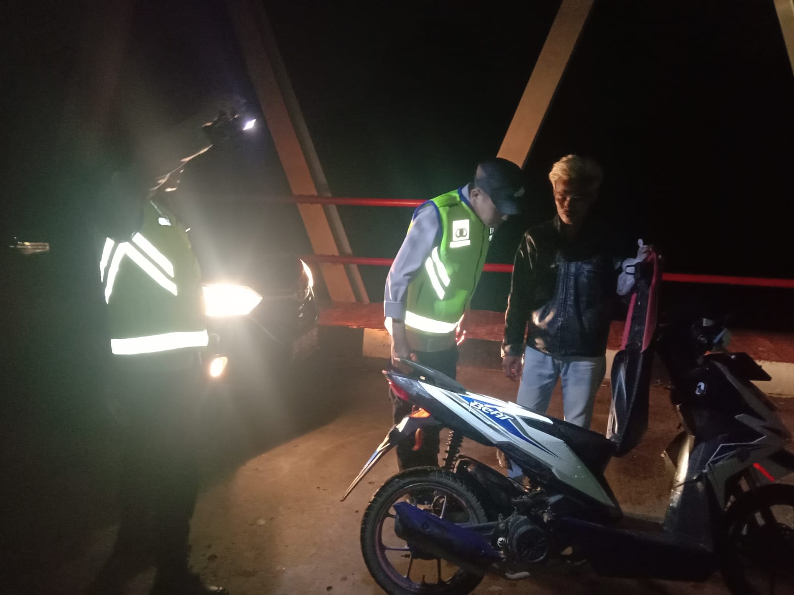 Polsek Muara Kuang Gelar Patroli KRYD untuk Mencegah Gangguan Kamtibmas Jelang Malam Tahun Baru 2025