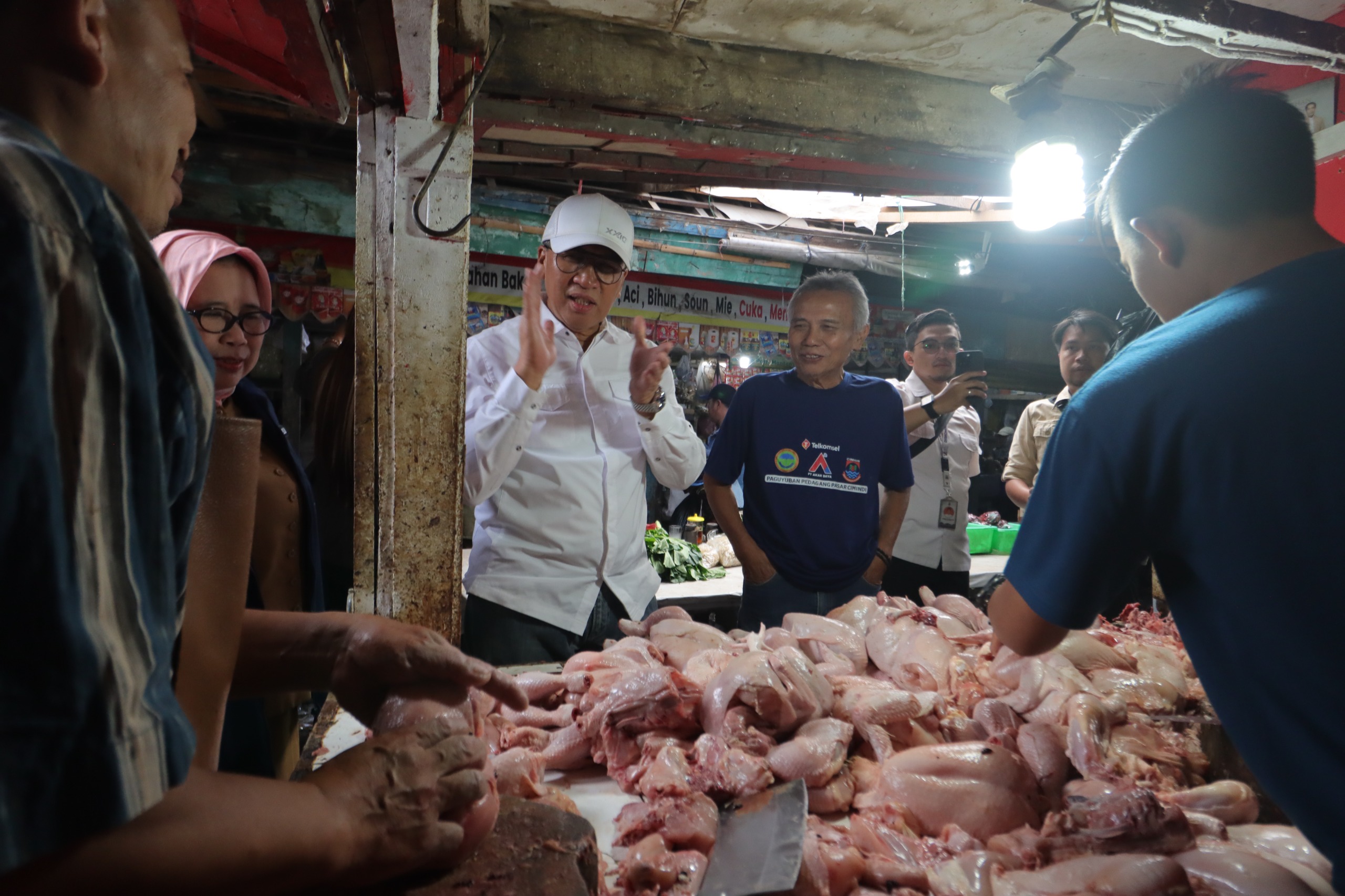 Pj. WALI KOTA CIMAHI TINJAU HARGA KEBUTUHAN BAHAN POKOK  JELANG NATARU 2025