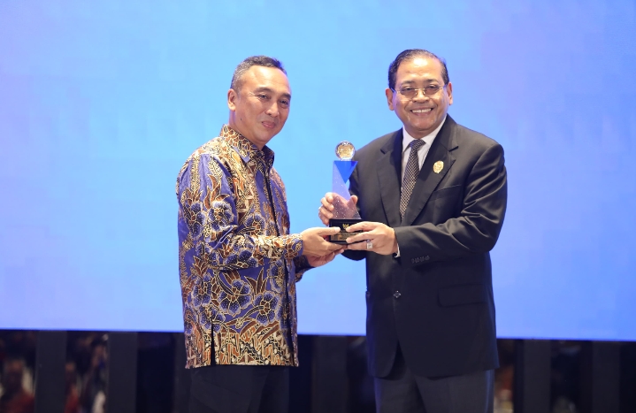 Polri Raih Predikat Informatif Dalam Penganugerahan Keterbukaan Informasi Publik 2024