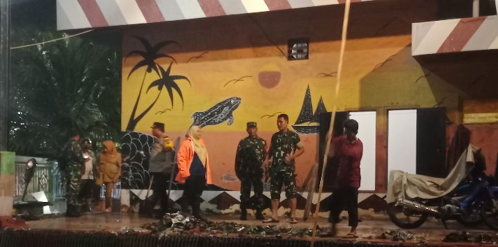 Hujan Guyur Kota Surabaya, Dandim Surabaya Timur Gerak Cepat Cek  Kondisi  Fasilitas Penanganan Banjir