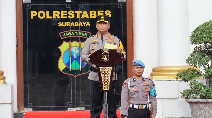 151 Personel Polrestabes Surabaya Naik Pangkat, 32 Purnawirawan Dilepas dengan Penuh Kebanggaan