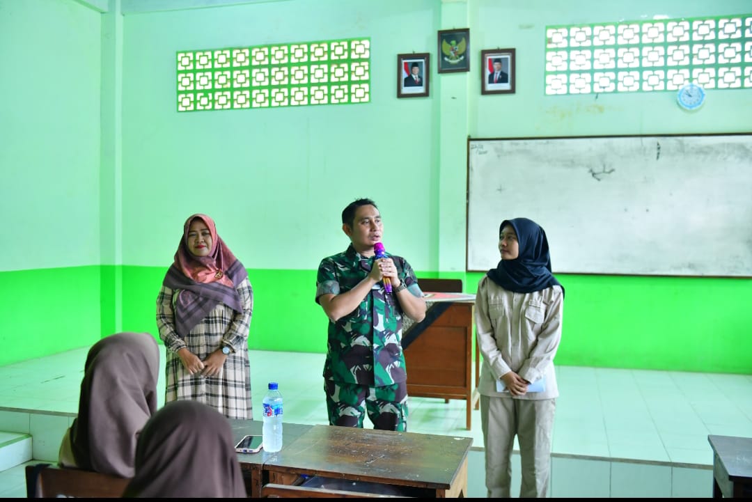 Multi Pembelajaran dalam Uji Coba Program Makan Bergizi di Jepara: Biasakan Minum Air Putih untuk Kesehatan