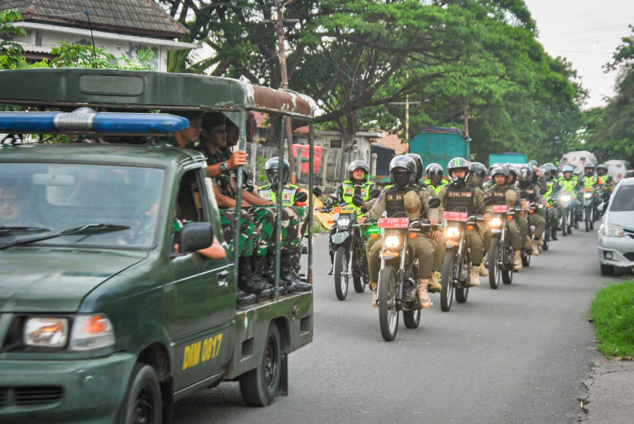 Kodim 0817/Gresik Laksanakan Patroli Wilayah Amankan Pergantian Tahun