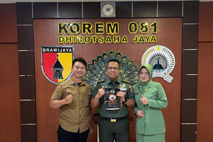 Sedih Bercampur Bangga, Perasaan Sertu Narotama Lepas Mantan Komandannya