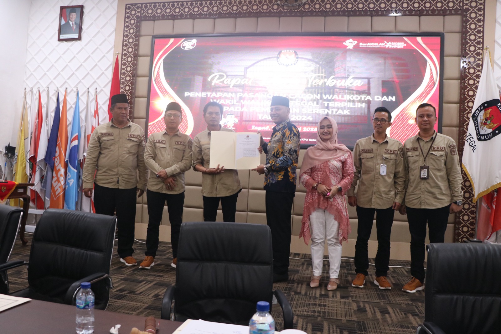 KPU Tetapkan Pasangan Calon Wali Kota dan Wakil Wali Kota Tegal Terpilih