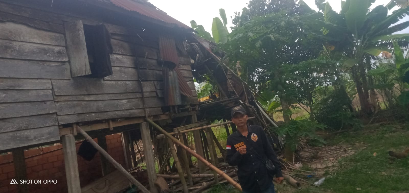 DPD Ormas Gpps kabupaten Ogan ilir memantau kerumah bapak Romzi yang sedang sakit 