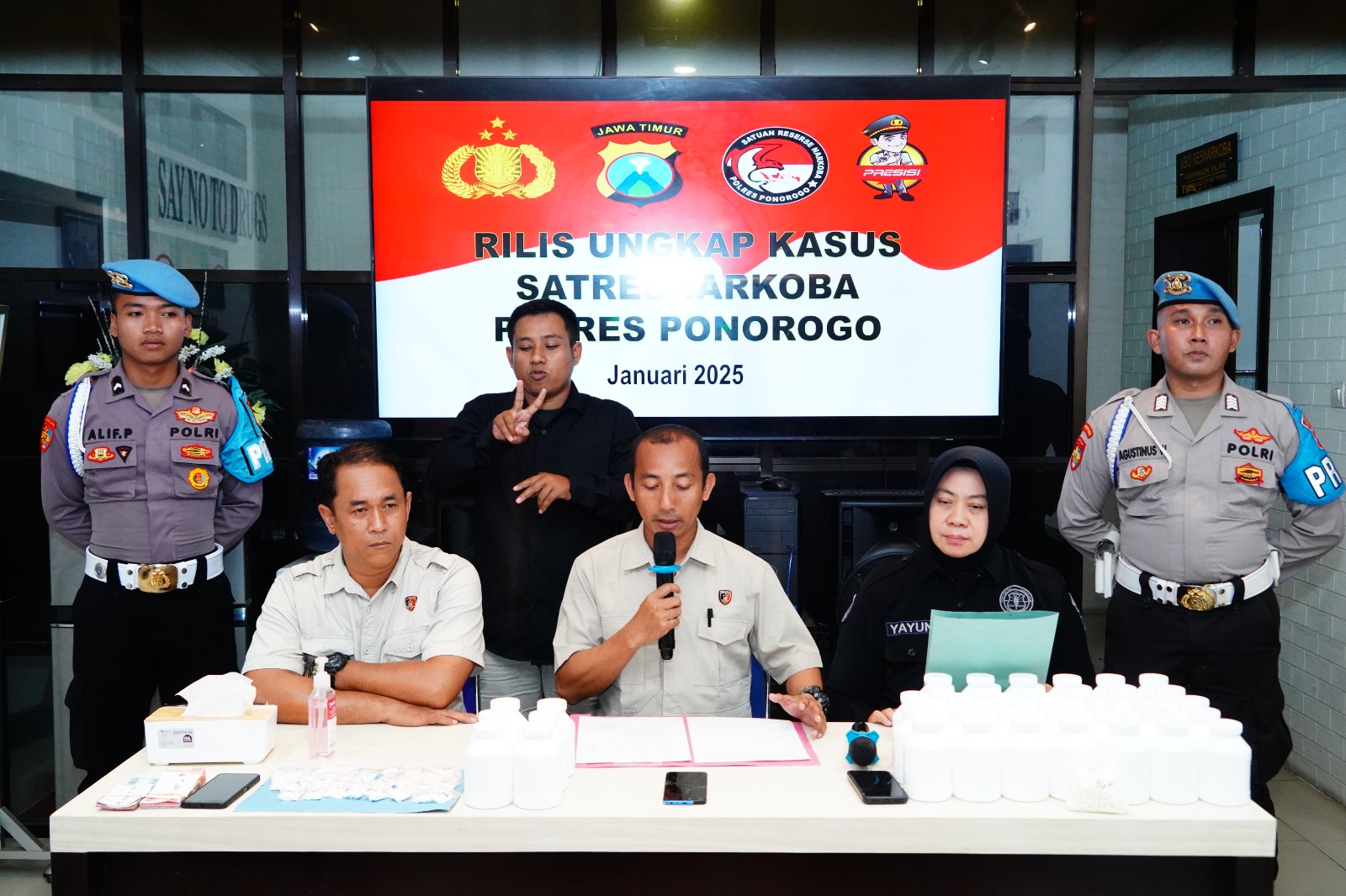 Polres Ponorogo Berhasil Amankan Puluhan Ribu Pil Double L dari Tiga Tersangka Pengeda