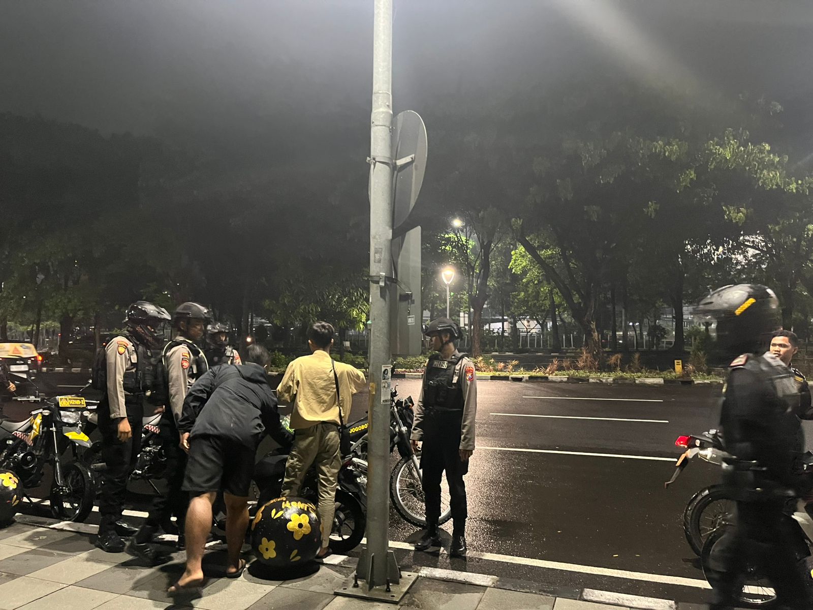 Polrestabes Surabaya Amankan 5 Pemuda Diduga Pesilat yang Konvoi