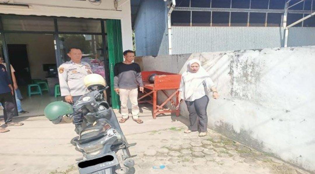 Personil Polsek Indralaya Datangi TKP Curanmor  Ogan Ilir