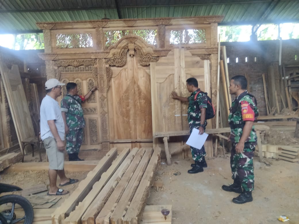 Letkol Arm Khoirul Cahyadi.S.E., Perkuat Jaring Teritorial, Babinsa Kodim 0719/Jepara Aktif Sambang Desa. 
