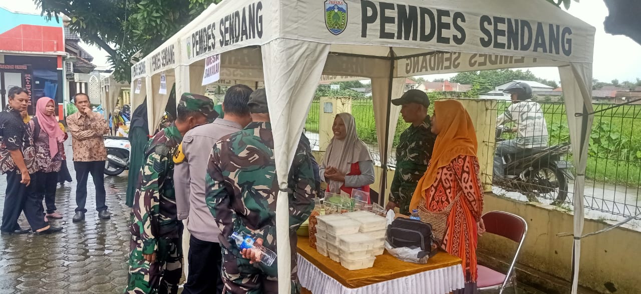 Anggota Koramil 04/Pecangaan Hadiri Lomba Mewarnai dan UMKM dalam Peringatan Hari Jadi Kecamatan Kalinyamatan