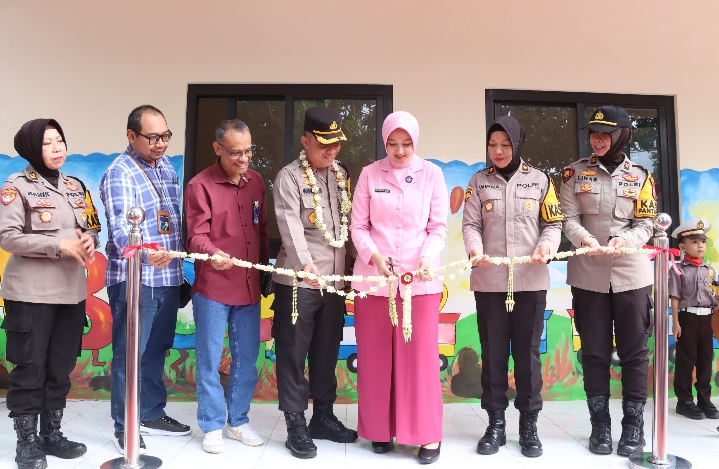 Menyongsong Generasi Emas 2045, Polres Blitar Resmikan TK Kemala Bhayangkari 45 Kalipang Lotim