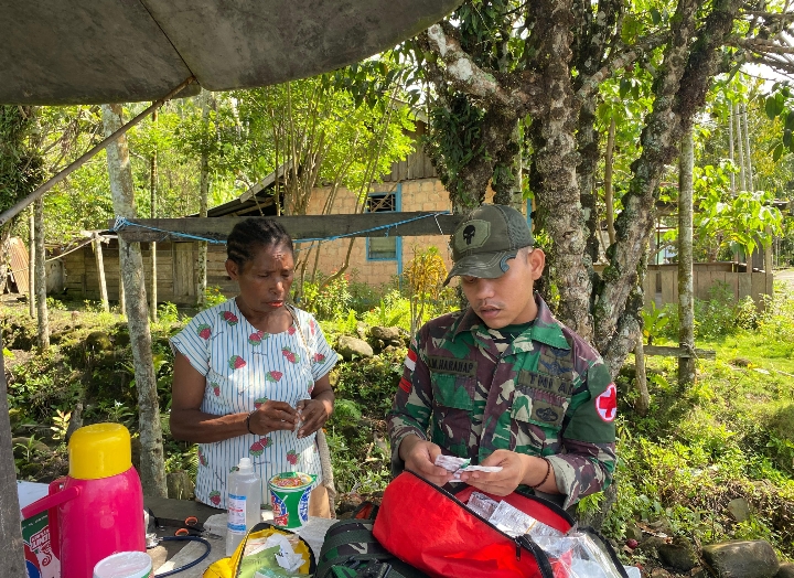 Anjangsana dan Pelayanan Kesehatan, Pererat hubungan baik Satgas Yonif 131/Brajasakti dengan Masyarakat Perbatasan Papua