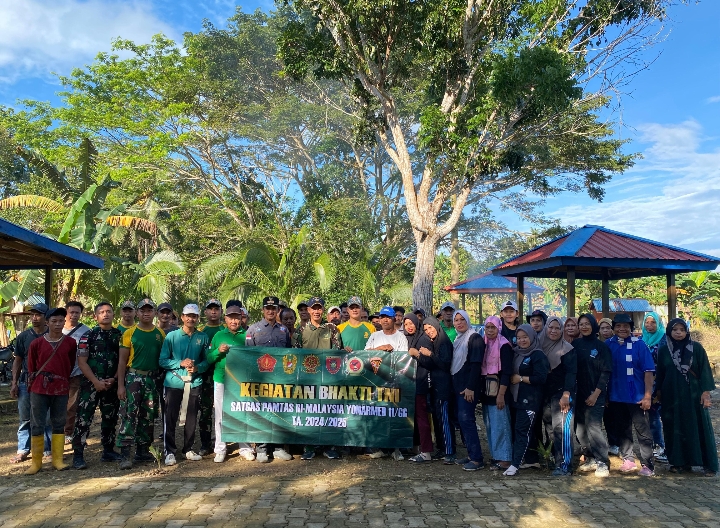 Satgas Pamtas Yonarmed 11 Kostrad Bersama Masyarakat Bersihkan Kolam Patok 7 Sungai Limau