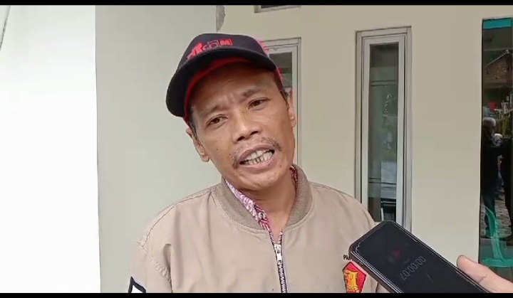 Aliansi Masyarakat Cimareme Suarakan Transparansi Anggaran di Kantor Desa