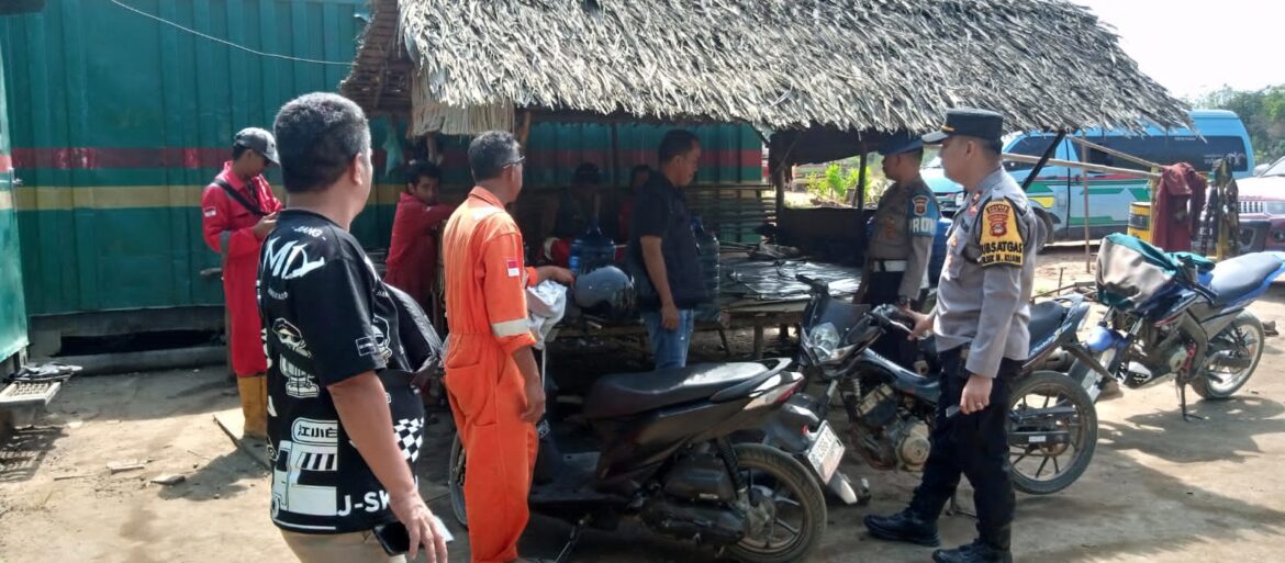 Jalin Silaturahmi dan Sampaikan Pesan Kamtibmas, Kapolsek Muara Kuang Sambang Tokoh Masyarakat