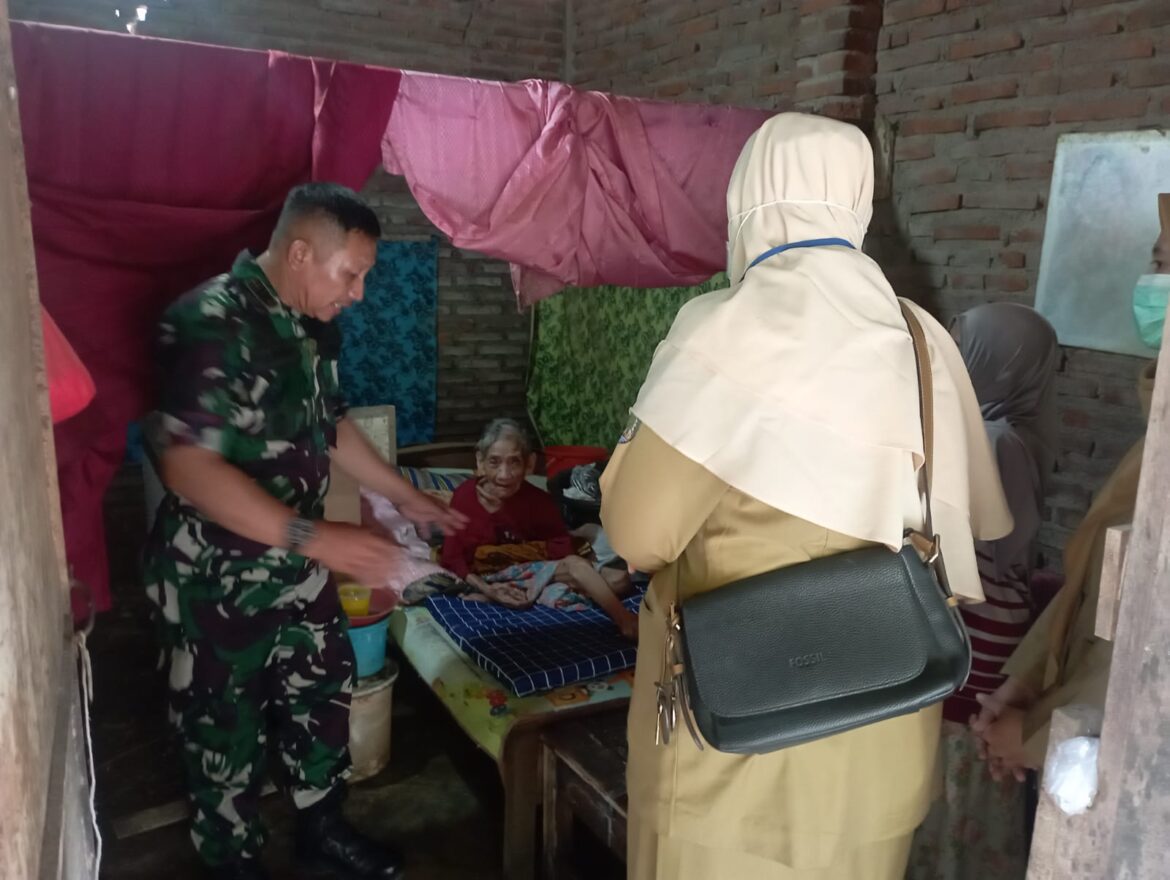 Aksi Ke-14 “Dompet Peduli Kodim 0719 / Jepara”: Sentuhan Kemanusiaan untuk Ibu Sumini, Lansia Tak Berdaya di Margoyoso