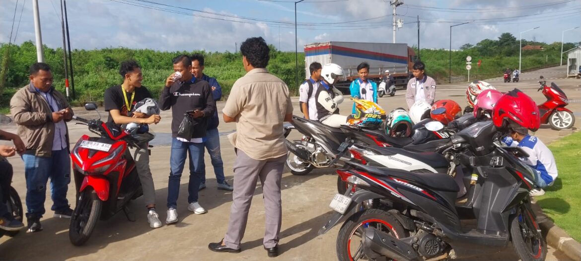 Kodim 0719 / Jepara Kawal Aksi Mediasi Serikat Buruh ke Kantor Disnaker Pati