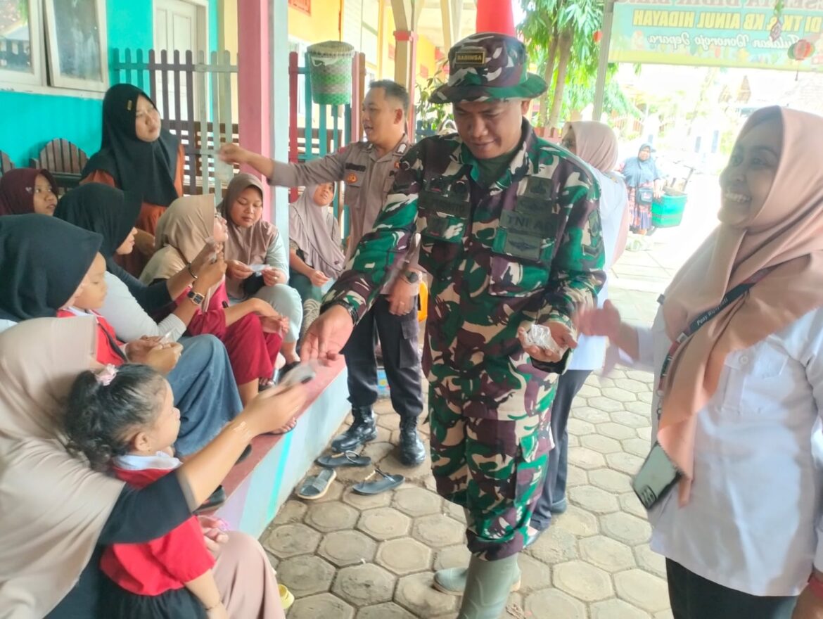 Babinsa Kodim 0719 / Jepara Dampingi Sosialisasi PSN Bersama Puskesmas Donorojo